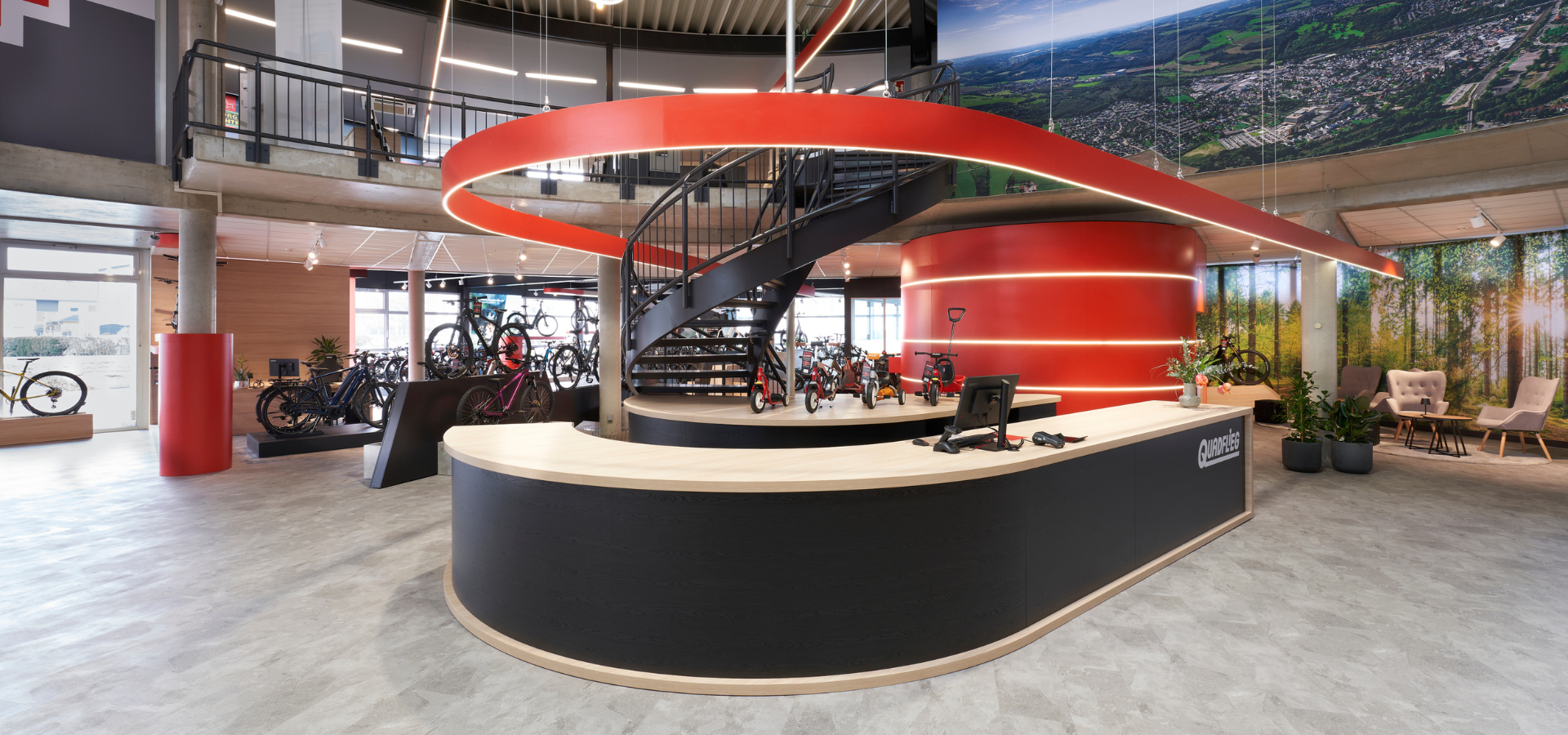 Cooler Fahrrad Ladenbau für QUADFLIEG